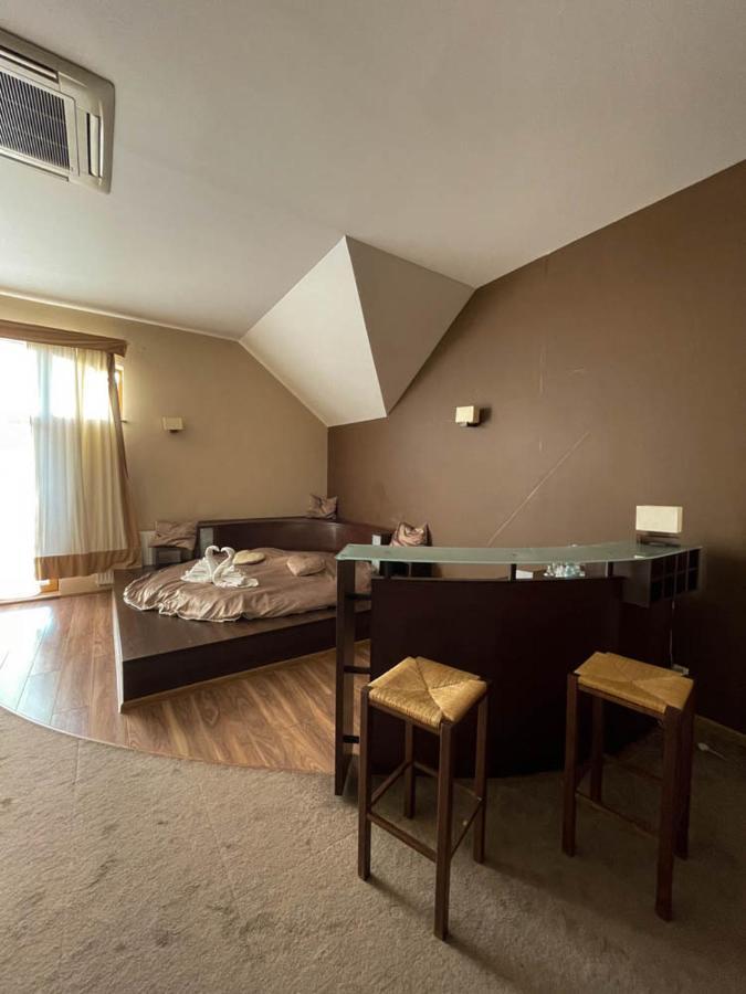 Hotel Sens Mierzyn  Exterior photo